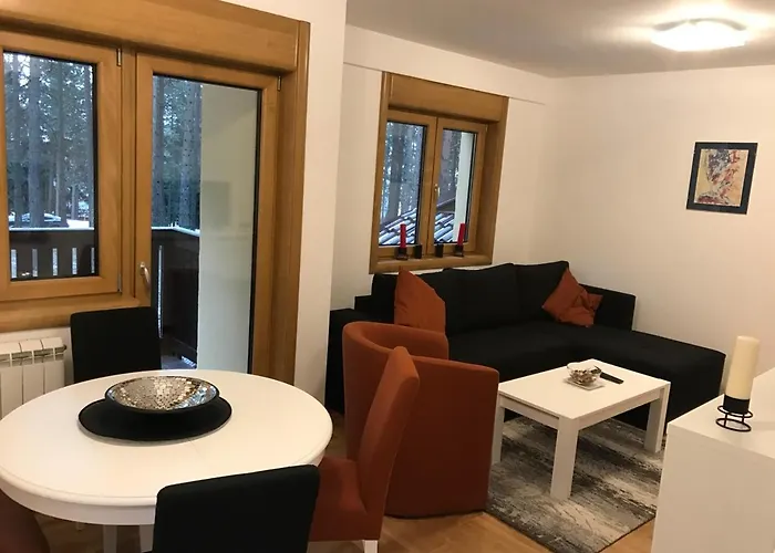 Jakovljevic Aparthotel 3*