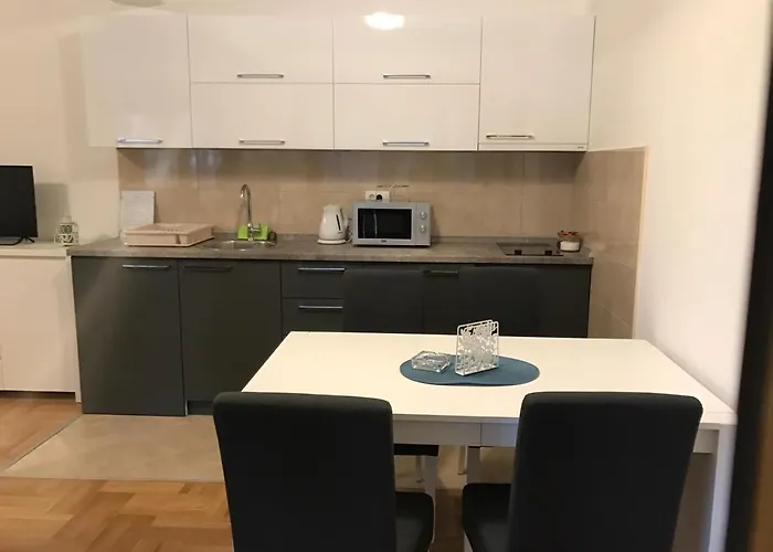 Aparthotel Jakovljevic 3*